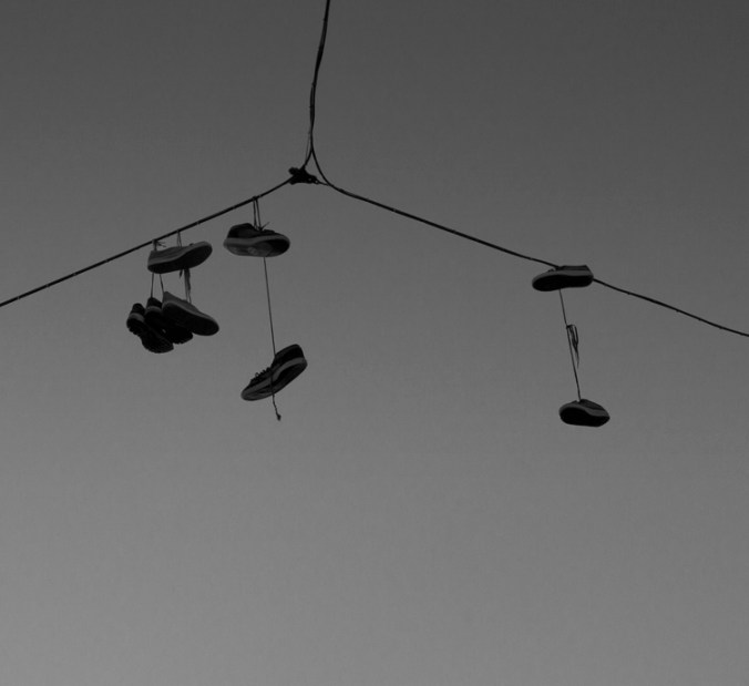 shoes_on_a_wire